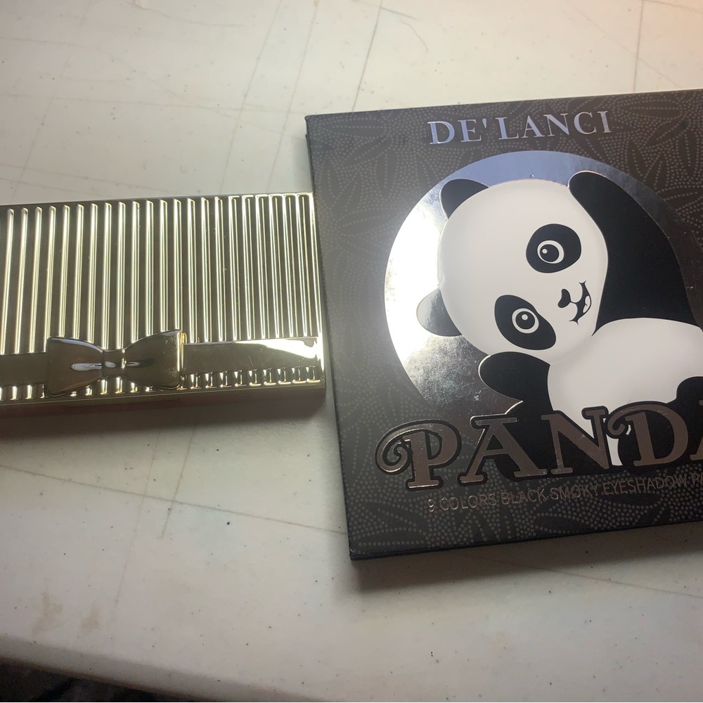 NIB Eyeshadow Palettes - neither never used. Estee Lauder delanci